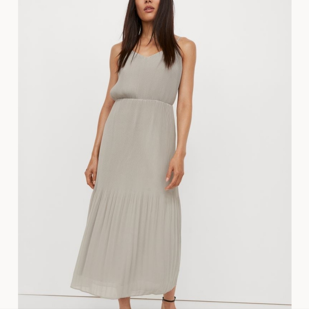 Elegant Long Dress Gray